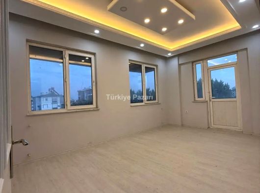 SATILIK 1.370m2 TARLA SUYU ELEKTİRİĞİ YOLU VAR KORKUTELİ YELEME MAH