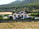 Seydikemer Ortaköyde müstakil havuzlu satılık villa