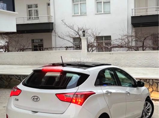 2013 BOYASIZ İ30 ELITE OTOMATİK 1,6 CRDI 210,000 KM BOYA DEĞİŞEN TRAMER EZİK ÇİZİK YOK TERTEMİZ