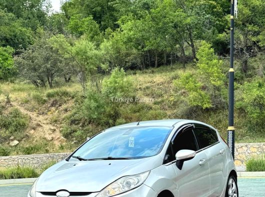 Sahibinden otomatik Fiesta