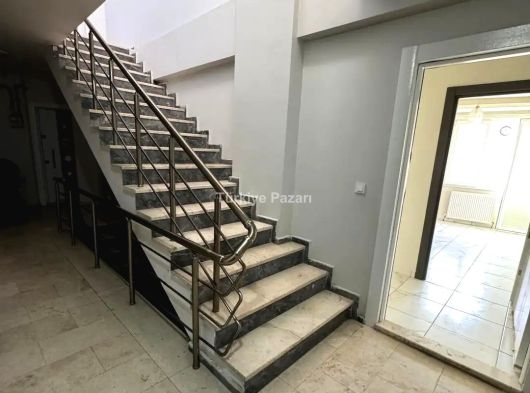 ÇEÇEN DEN KİRALIK ÇORLU HIDIRAĞA MAHALLESİ 5 YILLIK BİNADA 2+1 DAİRE