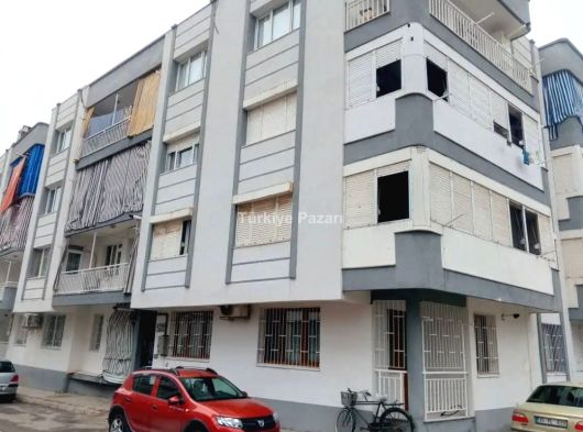 MANİSA SALİHLİ YÖRÜK MAHALLESİ HZ. ÖMER CAMİİ CİVARI 3. KAT   3+1