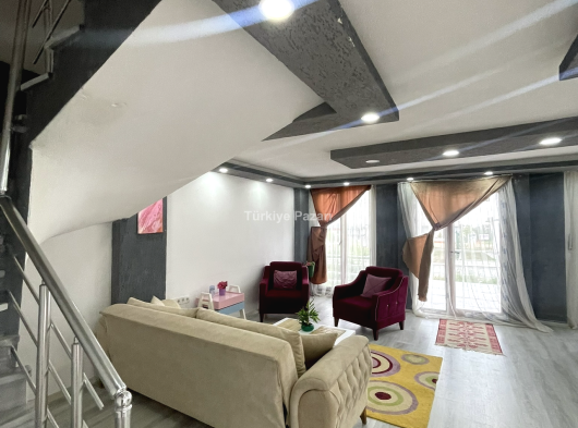 TEKİRDAĞ YENİCE DE DENİZ MANZARALI VİLLA