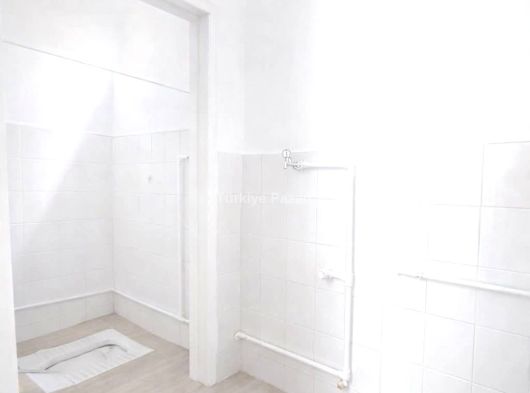 ESENLER NİNEHATUN MAHALLESİ AZİZİYE CADDESİ ÜZERİNDE KİRALIK DÜKKAN & DEPO