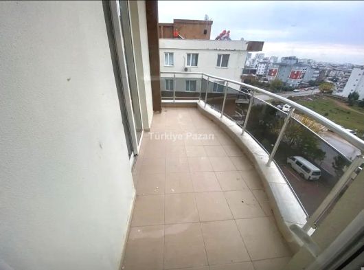 HAVUZLU SİTE İÇERİSİNDE KATTA YATIRIMLIK 2+1 HERŞEYİ AYRI