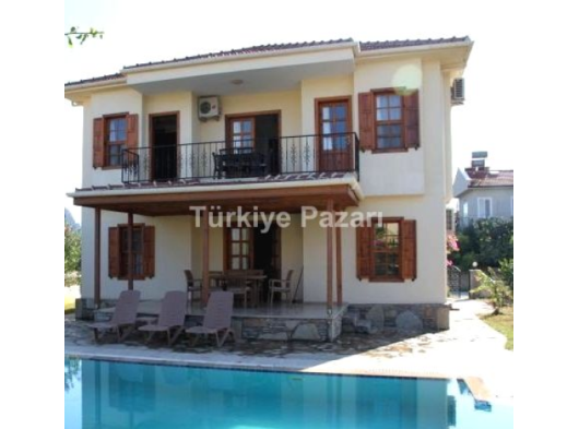 Çeşme’de Özel Havuzlu Müstakil Kiralık Villa