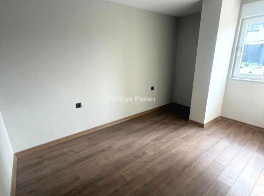 HABİBLERDE HAVUZLU SİTE İÇERİSİNDE YATIRIMLIK 1+1 YÜKSEK GİRİŞ