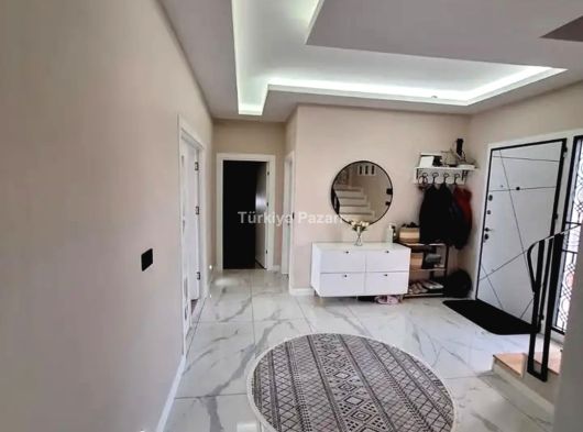 DÖŞEMEALTI YEŞİLBAYIRDA 620 M2 ARSA İÇERİSİNDE MÜSTAKİL VİLLA