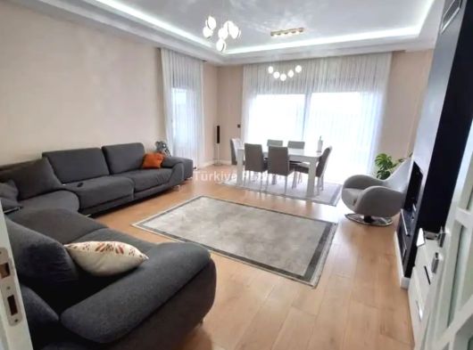DÖŞEMEALTI YEŞİLBAYIRDA 620 M2 ARSA İÇERİSİNDE MÜSTAKİL VİLLA