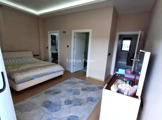 DÖŞEMEALTI YEŞİLBAYIRDA 620 M2 ARSA İÇERİSİNDE MÜSTAKİL VİLLA