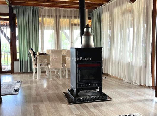 istanbul  ikitelli mah.masko mobilya sitesine çok yakındır.5 katlı hotel satılıktır.