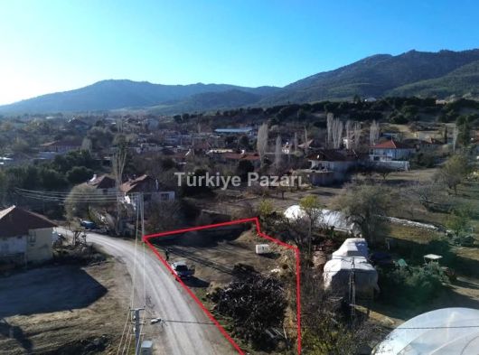 KORKUTELİ YELTENDE 623 M2 2 KATLI KERPİÇ EV VE ARSASI