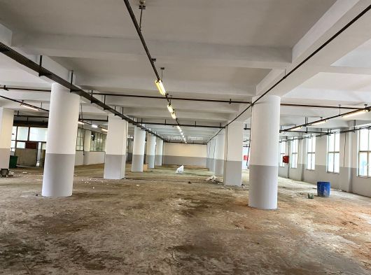 İSTANBUL SİLİVRİ KINALI ACİLEN  SATILIK HAZIR KURULMUŞ FABRİKA SATILIKTIR. TOPLAM 18000m2DİR.