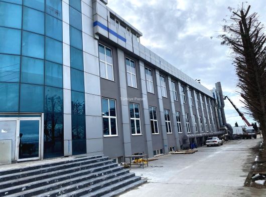 İSTANBUL SİLİVRİ KINALI ACİLEN  SATILIK HAZIR KURULMUŞ FABRİKA SATILIKTIR. TOPLAM 18000m2DİR.