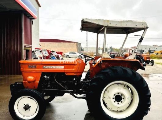 Ferhatogullari petrol dan Satılık Fiat 480 1984 temiz mal ortada