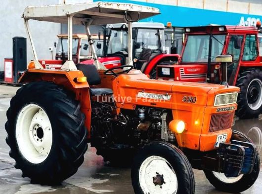 Ferhatogullari petrol dan Satılık Fiat 480 1984 temiz mal ortada