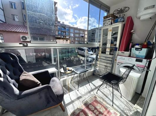 Davutlarda geniş 1+1 giyinme odalı daire