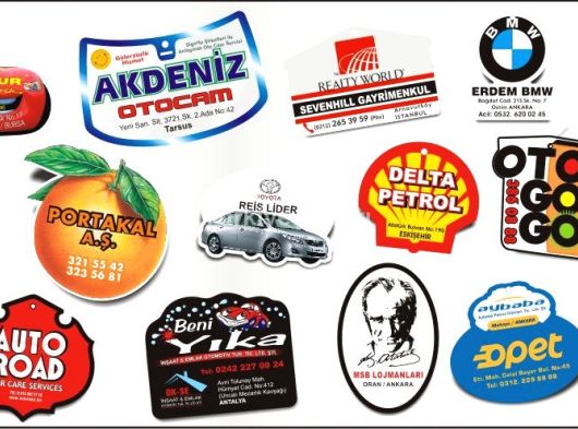 OTO KOKUSU FİRMA REKLAM BASKILI ARAÇ İÇİ ASKI İPLİ