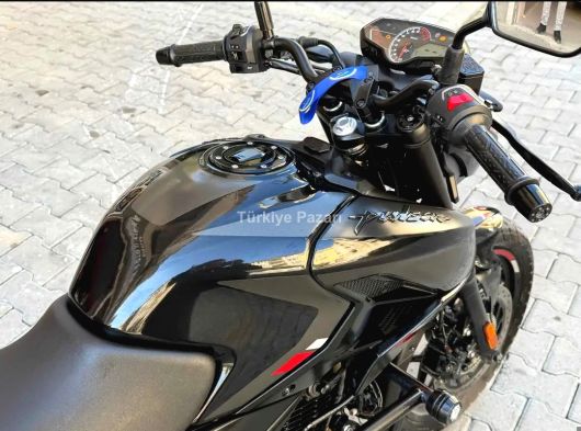 Pulsar bajaj n250 2023 model