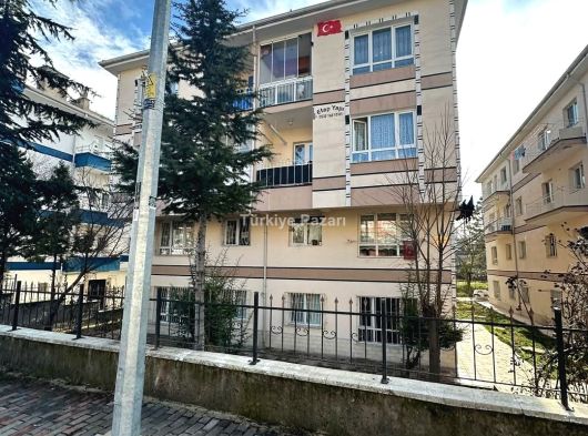 MAMAK KAYAŞ MAHALLESİ TREN İSTASYONU MUHTARLIK DİBİNDE SATILIK 2+1