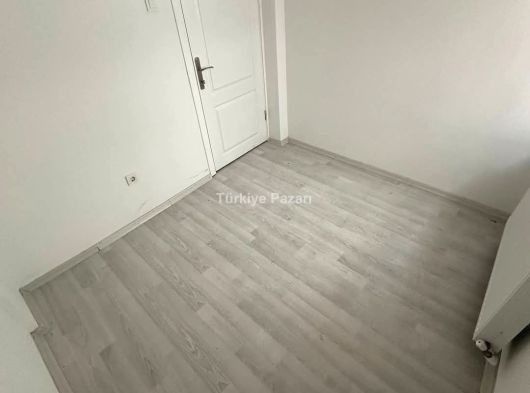 MAMAK KAYAŞ MAHALLESİ TREN İSTASYONU MUHTARLIK DİBİNDE SATILIK 2+1