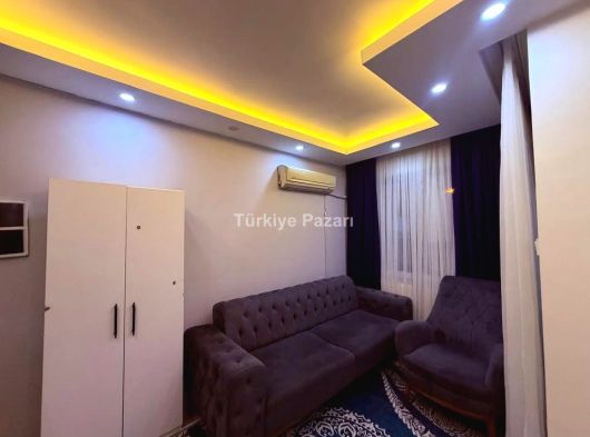 ÇINARDA ÖN CEPHE BALKONLU EŞYALI FIRSAT 1+1 SATILIK APART