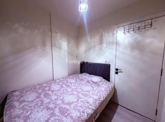 ÇINARDA ÖN CEPHE BALKONLU EŞYALI FIRSAT 1+1 SATILIK APART