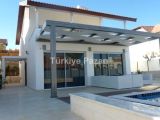 ÇEŞME ALAÇATIDA KİRALIK LÜKS VİLLA