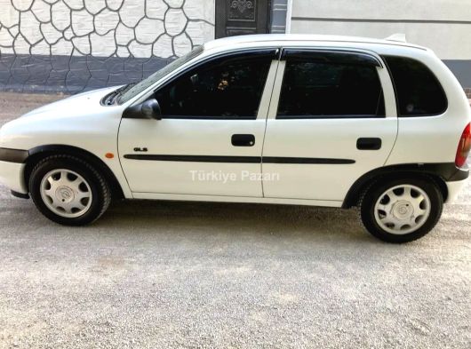 SAHİBİNDEN Opel CorsA 1.4 Gls klimalı “Full+Full" DEĞİŞENSİZ, hatasız , hasar kayıtsız..