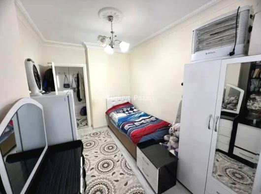 **POYRAZ DÜĞÜN SALONU DİBİ 1. KAT GENİŞ KULLLANIŞLI FİYAT DÜŞTÜ!!**