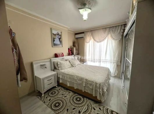 **POYRAZ DÜĞÜN SALONU DİBİ 1. KAT GENİŞ KULLLANIŞLI FİYAT DÜŞTÜ!!**