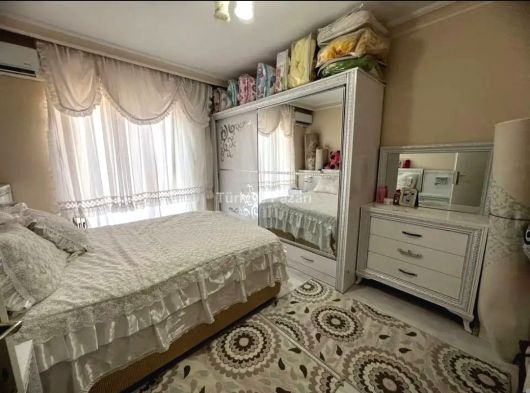 **POYRAZ DÜĞÜN SALONU DİBİ 1. KAT GENİŞ KULLLANIŞLI FİYAT DÜŞTÜ!!**