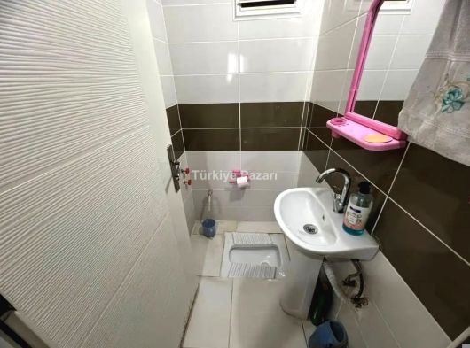 **POYRAZ DÜĞÜN SALONU DİBİ 1. KAT GENİŞ KULLLANIŞLI FİYAT DÜŞTÜ!!**