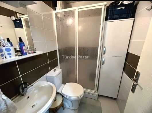 **POYRAZ DÜĞÜN SALONU DİBİ 1. KAT GENİŞ KULLLANIŞLI FİYAT DÜŞTÜ!!**