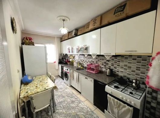 **POYRAZ DÜĞÜN SALONU DİBİ 1. KAT GENİŞ KULLLANIŞLI FİYAT DÜŞTÜ!!**