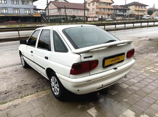 Eli ayağı düzgün escort 1.6