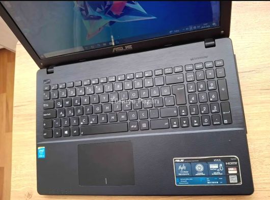 ASUS İ3 5.NESİL 8GB RAM 1GB HARİCİ 4GB DAHİLİ TOP.5GB E.KARTI 240GB SSD HD 4 SAAT ŞARJ TEMİZ SORUNSZ