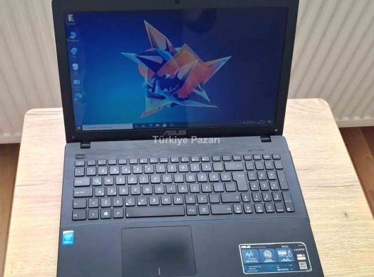 HP AMD A8 7.NESİL 2GB HARİCİ 4GB DAHİLİ TOP.6GB E.KARTI 8GB RAM 4SAAT ŞARJ GTA5 PUGBY OTOKET AUTOCAD