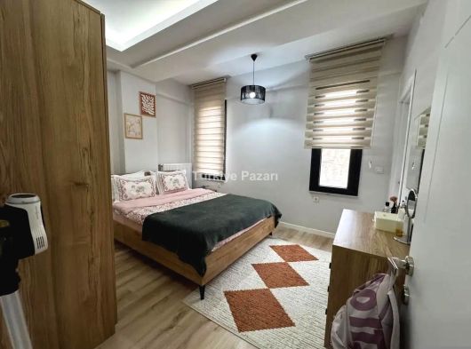 ÇORLU RUMELİ MAHALESİ CADDE CEPHE 2+1 EBEVEYN BANYOLU DAİRE