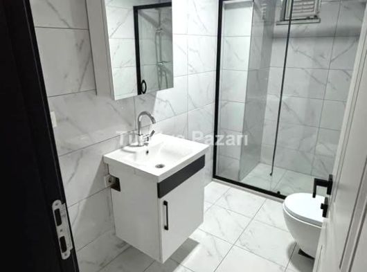 AKÇANDAN NUSRATİYE MAHALLESİNDE 1+1 SATILIK DAİRE