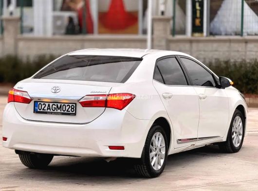 2015 model Toyota Corolla advance 1.6