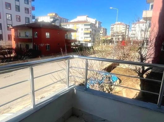 NİĞDE MERKEZ İLHANLI MAH. YENİ TERMİNAL CİVARI KÖŞE BAŞI ANAHTAR TESLİMİ SIFIR OTURMA RUHSATI ALINMŞ