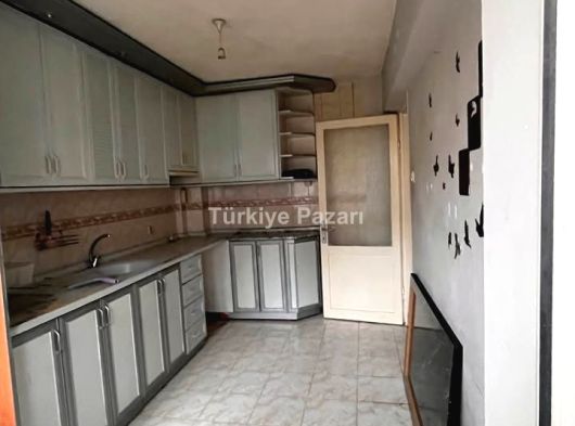 MANİSA YENİMAHALLEDE 2+1 ARA KAT KİRALIK DAİRE