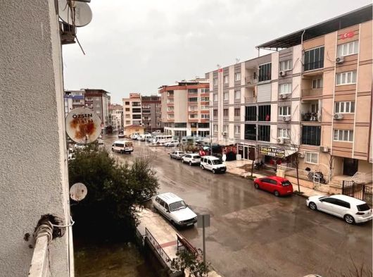 MANİSA YENİMAHALLEDE 2+1 ARA KAT KİRALIK DAİRE