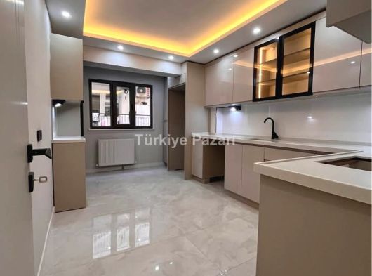 MANİSA MERKEZ EFENDİ MAH 3+1 ARA KAT FUL YAPILI DAİRE