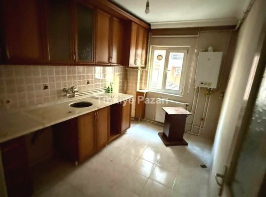 MANİSA YENİMAHALLEDE 3+1 ARA KAT KİRALIK DAİRE