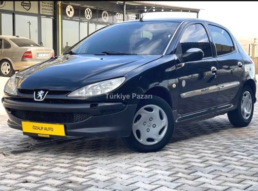Sahibinden Çok Temiz 2006 Model Peugeot 206 1.4 HDİ x-Desing Paket Düşük KM Uygun Fiyata