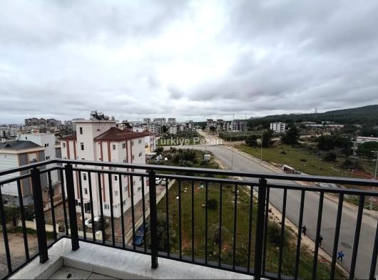 SATILIK 1+1 KATDA VARSAK AYDOĞMUŞ MAH ABD MUTFAK SIFIR ASANSÖRLÜ DAİRE