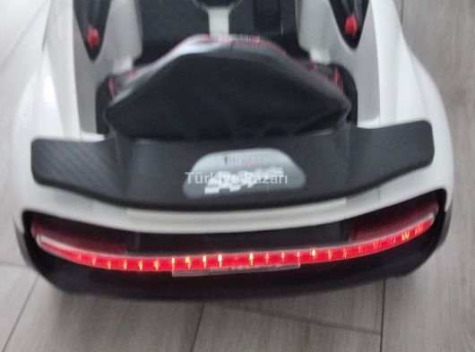 Temiz Akülü Çocuk Arabası – Kumandalı – LED Far – Acil Satılık