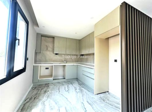 BURHANİYE PELİTKÖYDE AYGÜLDEN SIFIR TAM BAĞIMSIZ HUZUR VE KONFORA ADIM ATACAĞINIZ SATILIK 4+1 VİLLA